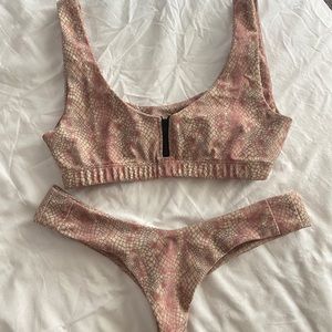 Stone Fox Swim Set